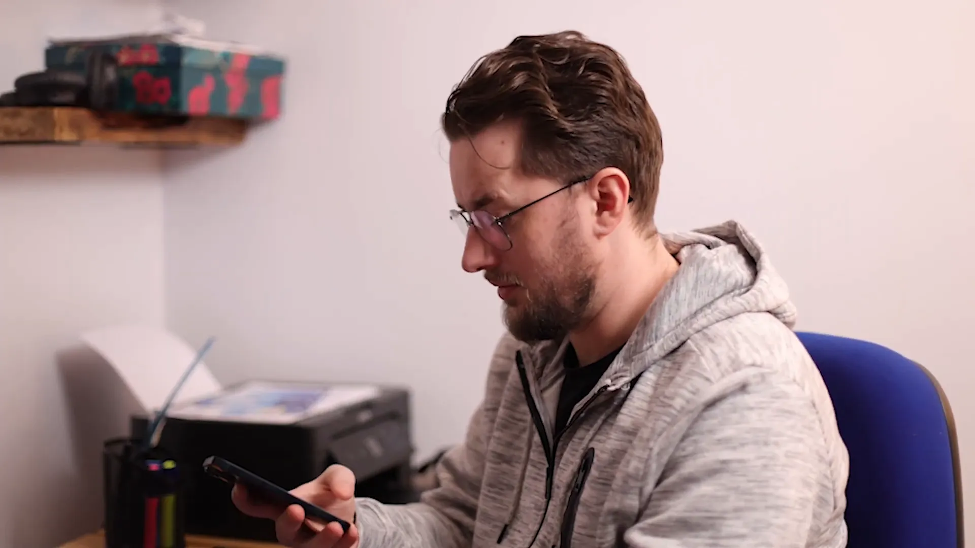 Creator overwhelmed by halffinished scripts and uploads