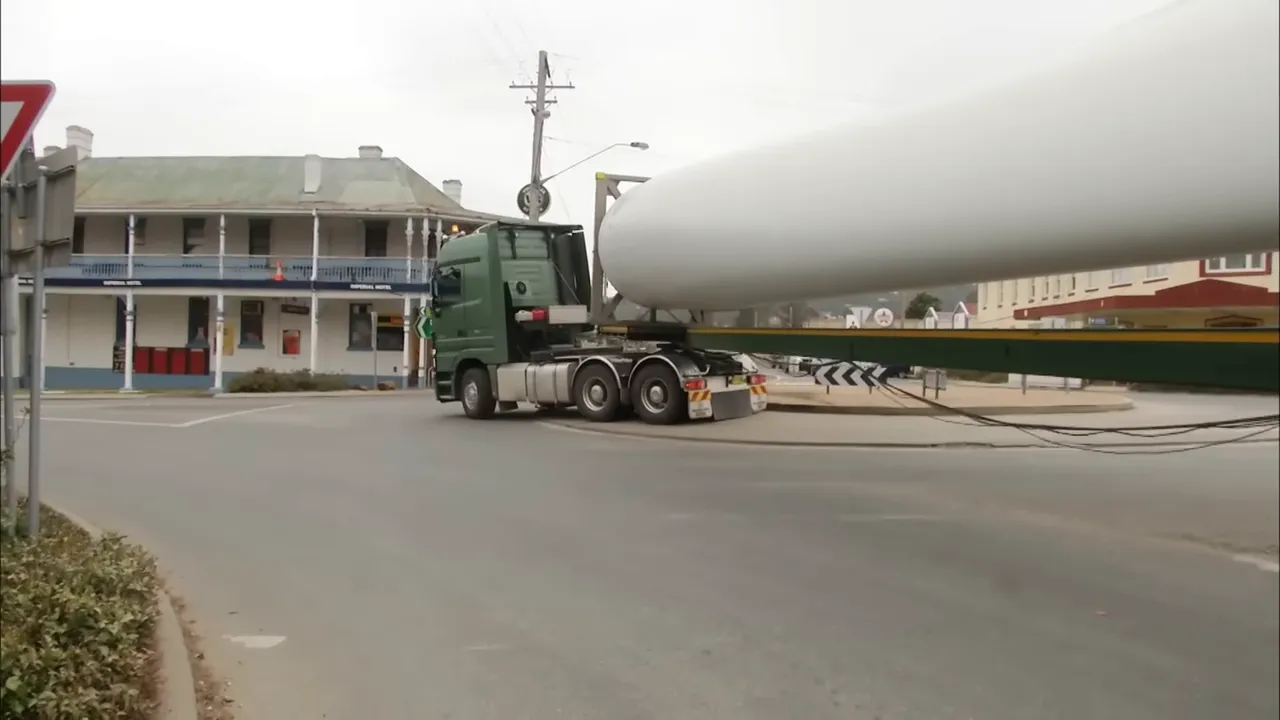 The convoy negotiating a roundabout in Bombala