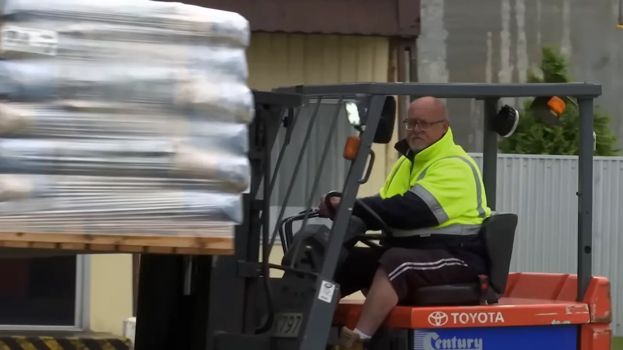 Load successfully unloaded — delivery complete