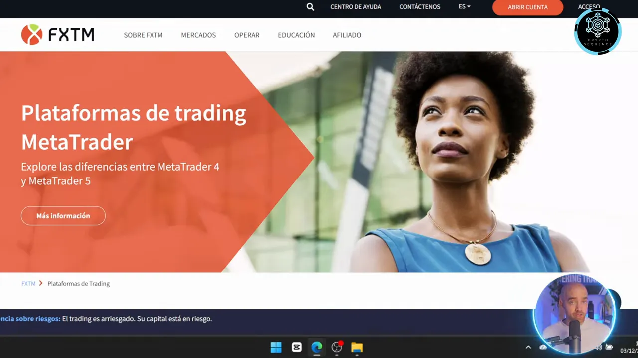 Pantallazo de la web de FXTM con el texto 'Plataformas de trading MetaTrader' y una imagen de recurso humano al lado.