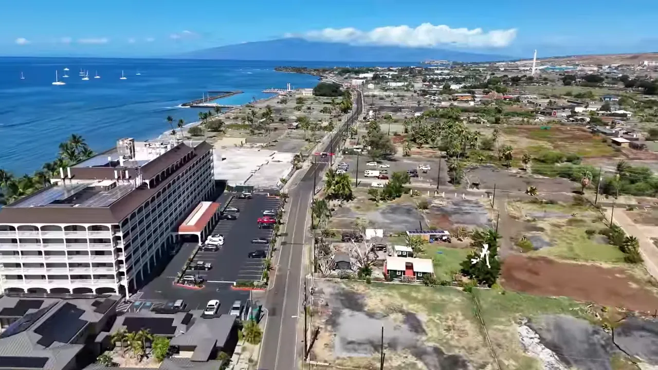 Lahaina Shores condominium complex on the beachfront