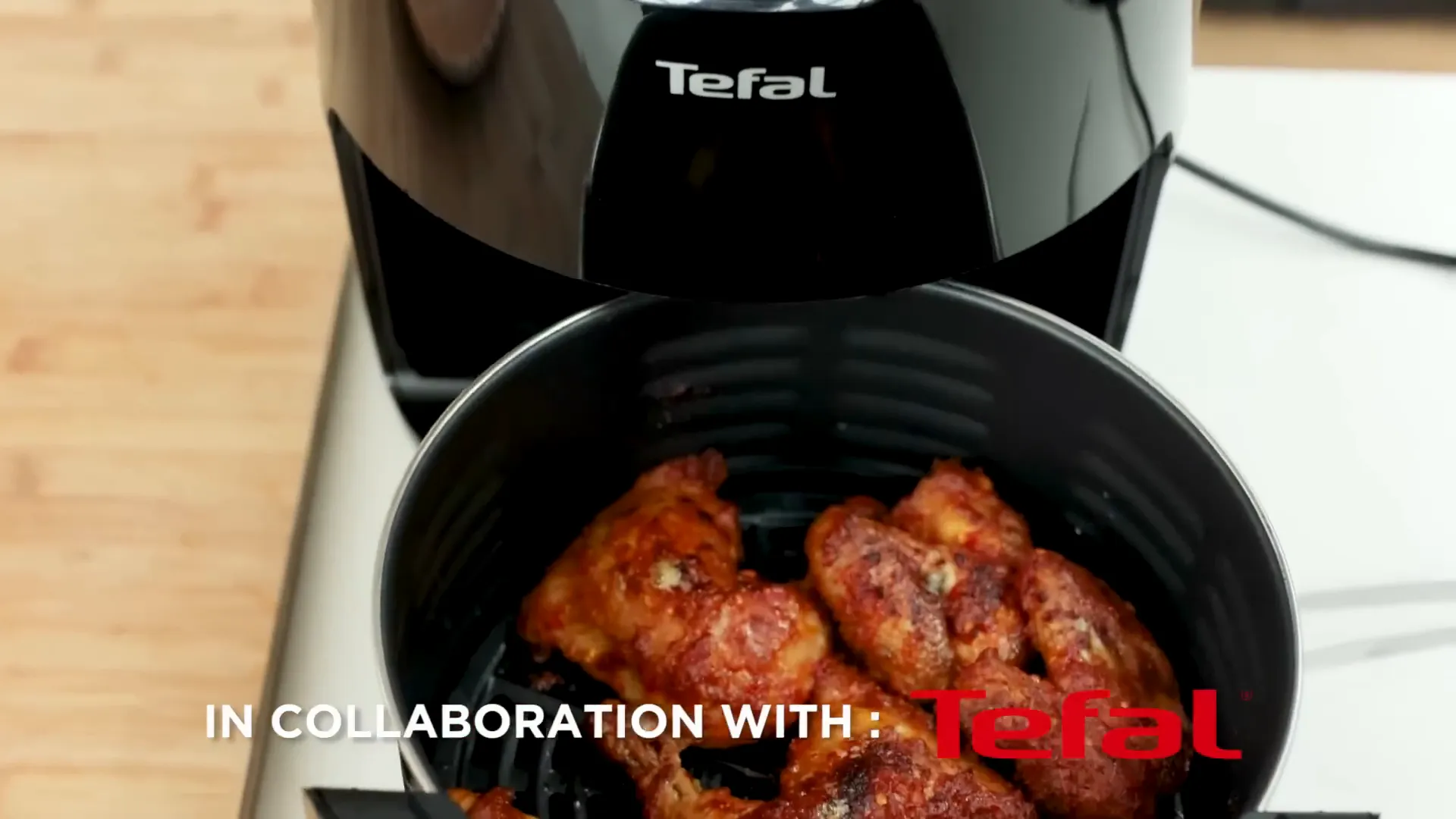 memanggang ayam di Tefal Easy Fry Air Fryer