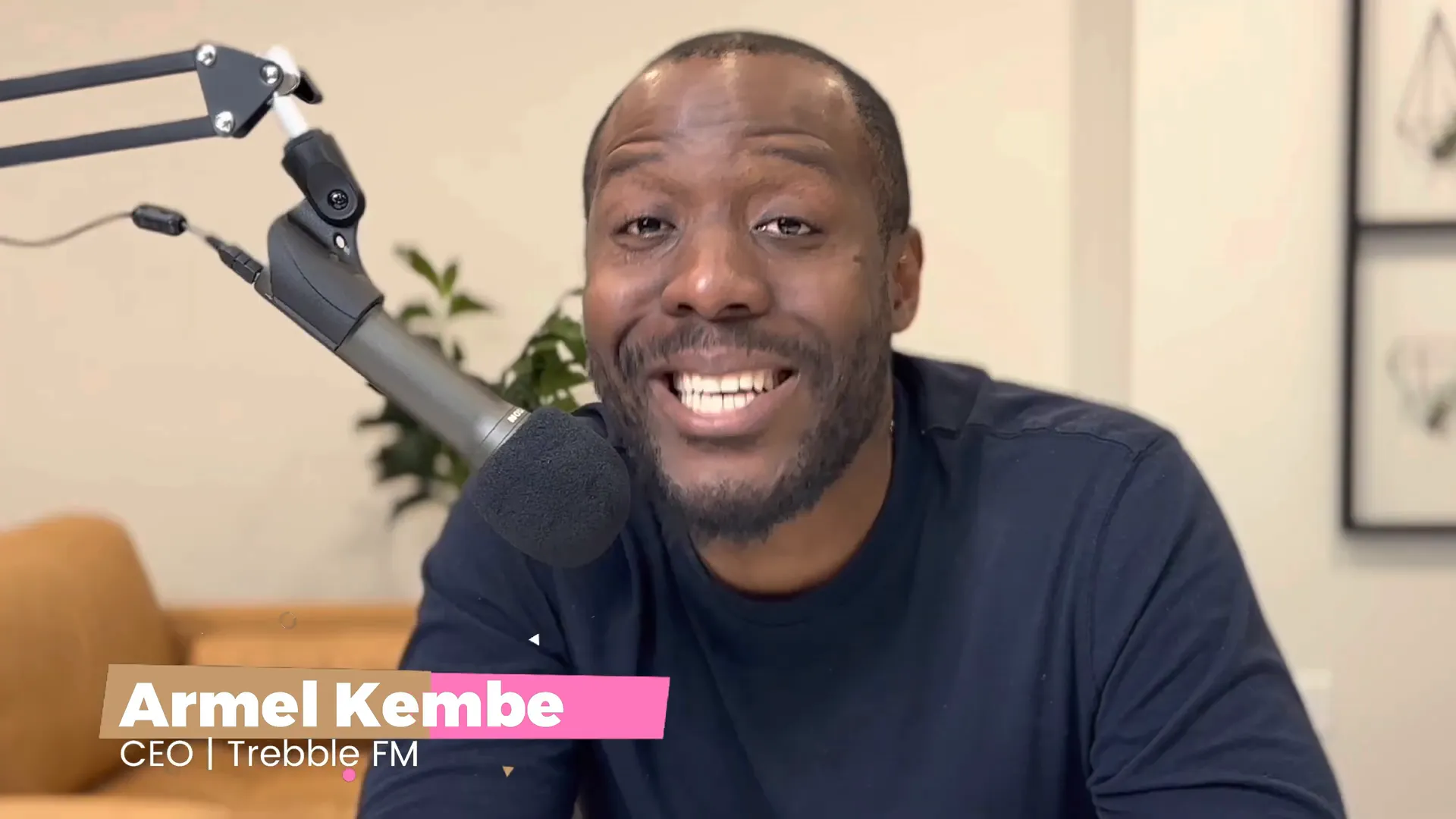 Armel presentando el editor de audio Trebel