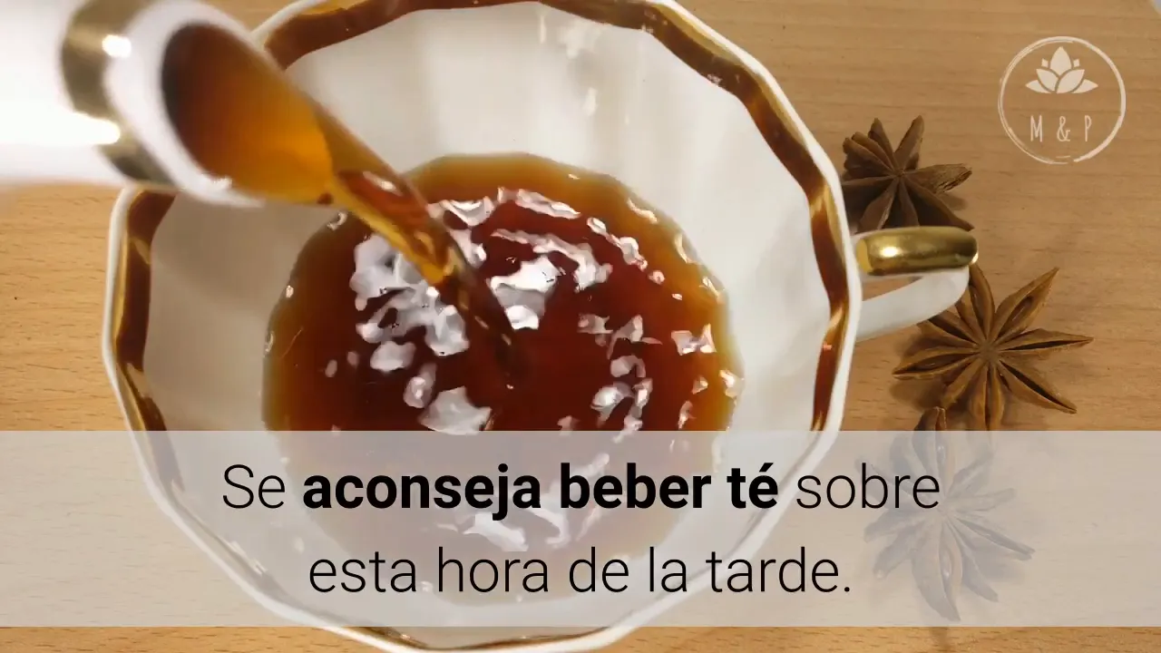 Taza de té recomendada para la tarde