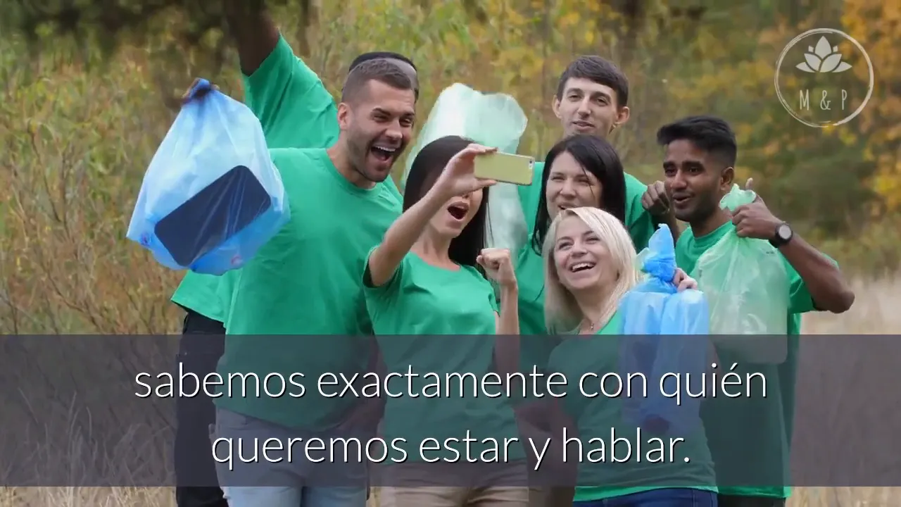 Grupo de amigos que se apoyan entre sí, representación de gente no tóxica