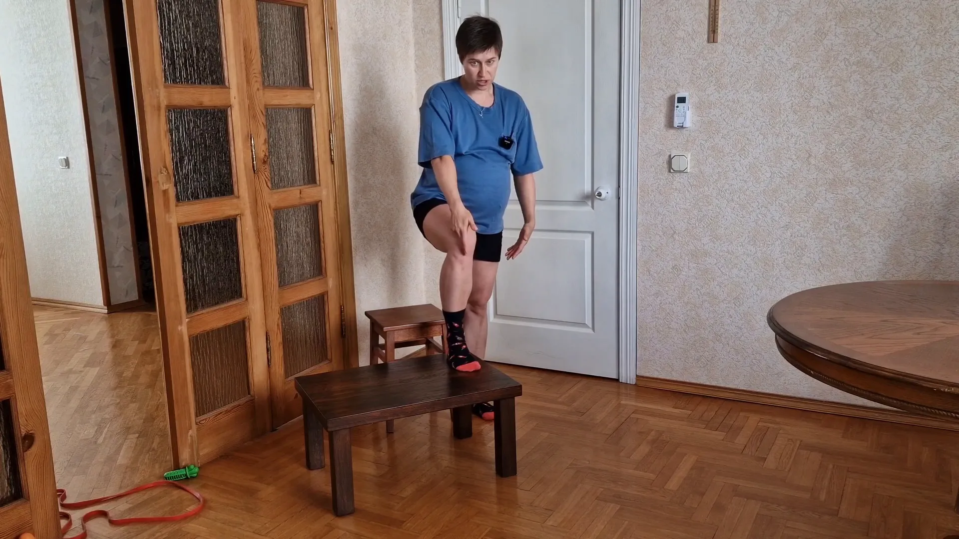 Proper hip alignment during step ups