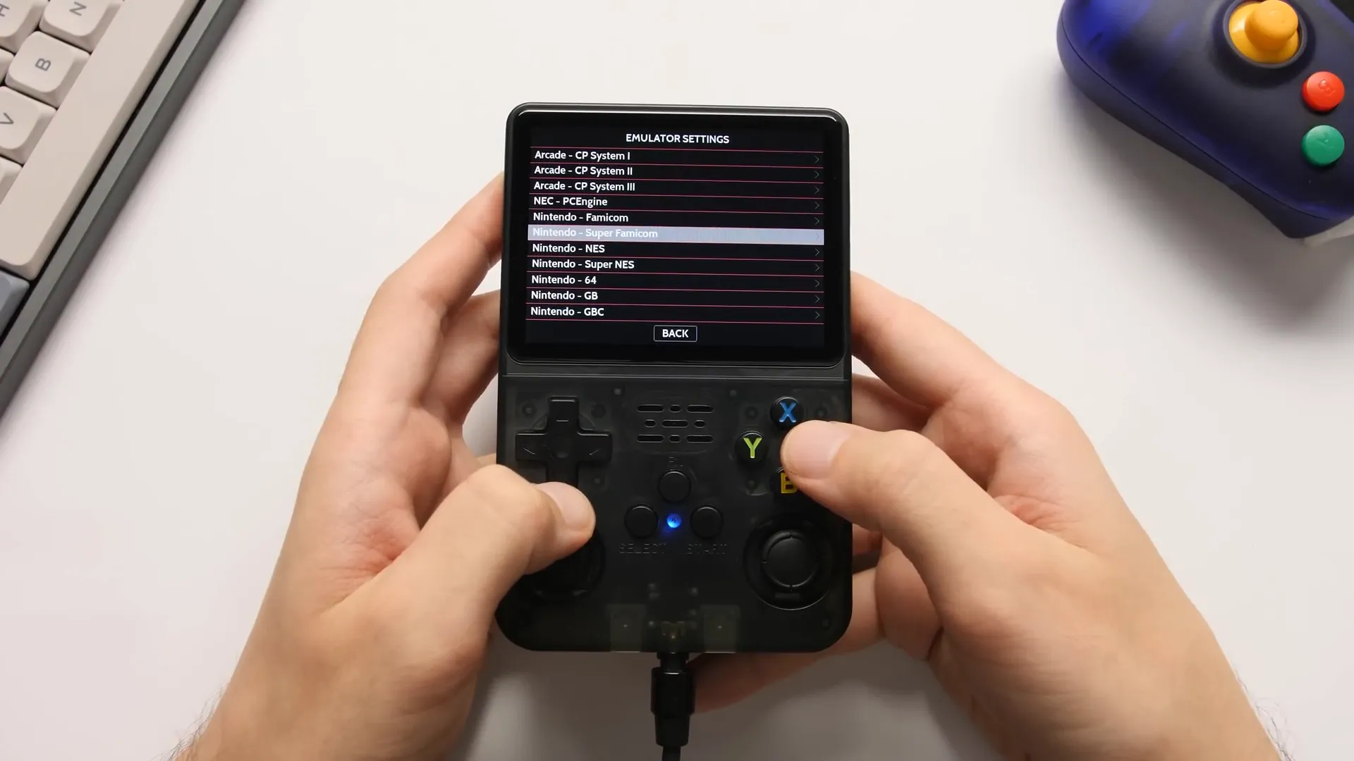 R36S emulation menu showing handheld consoles and PSP