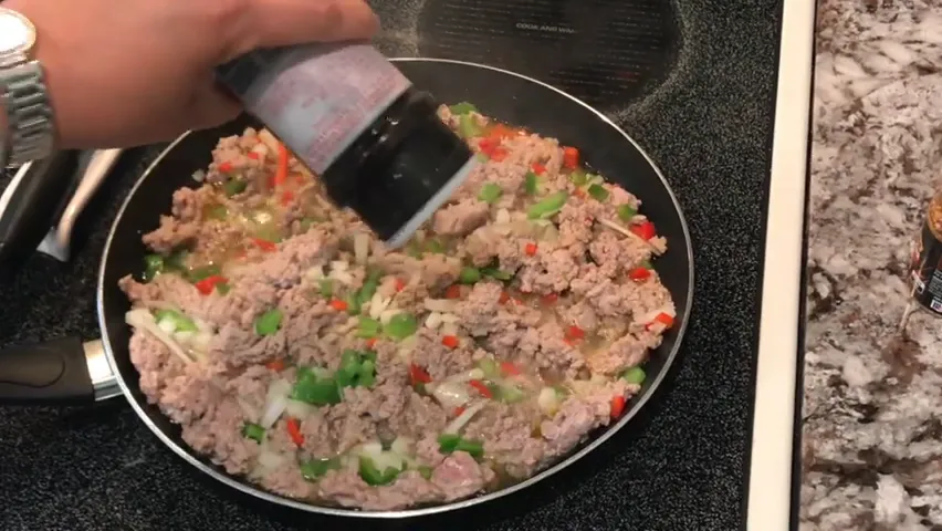 Seasoning the meat and vegetables