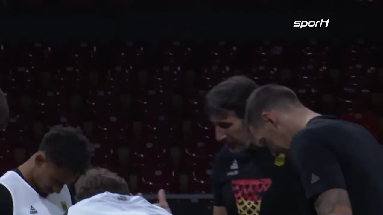 Trainer Alex Mumbru und Co-Trainer Alan Ibrahimagic im Fokus