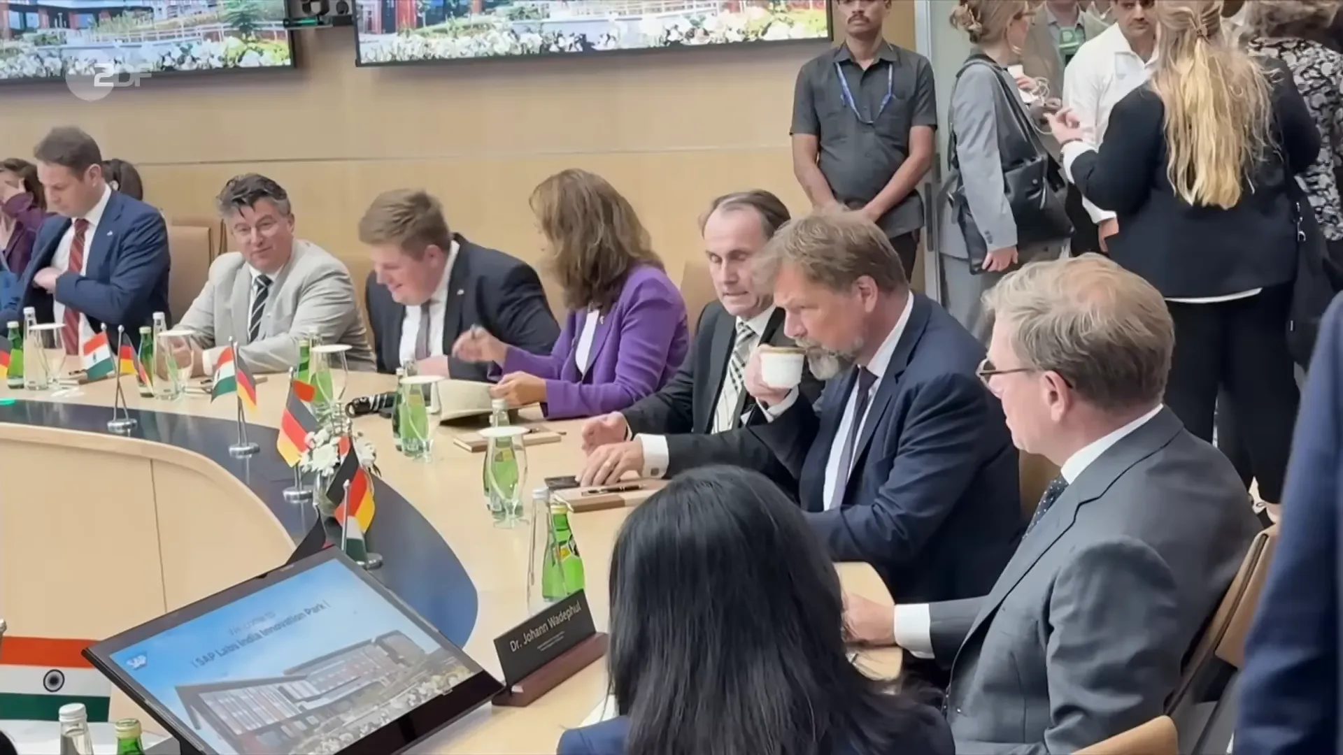 Wadephul bei Gesprächen in Indien mit Wirtschaftsdelegation