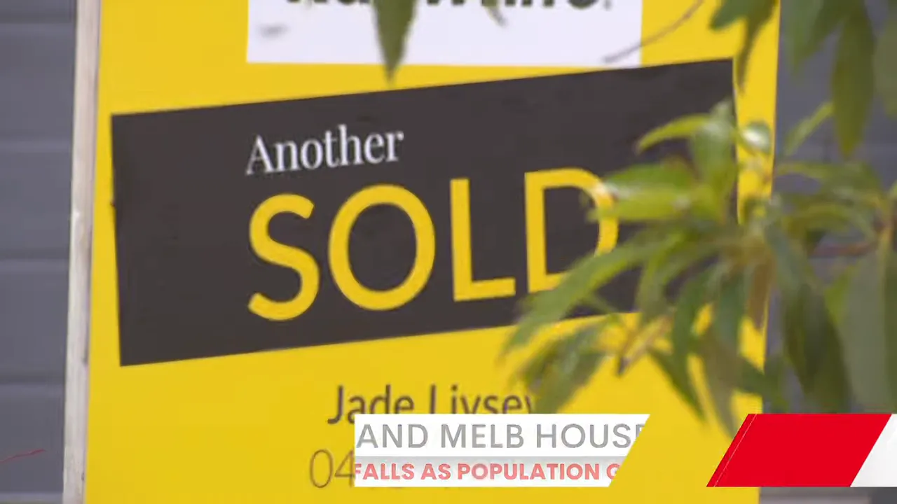 Close-up of a “For Sale” property sign with “Sydney and Melbourne house values” news banner