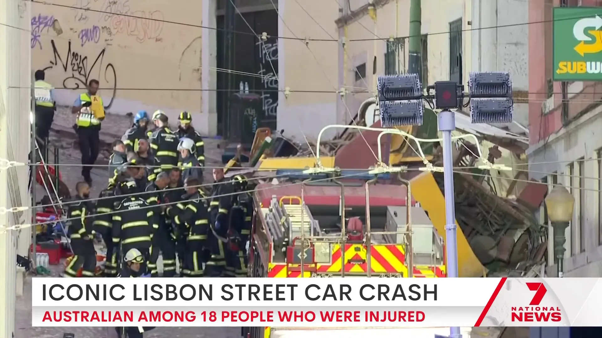 Bystanders and emergency response near the crash site