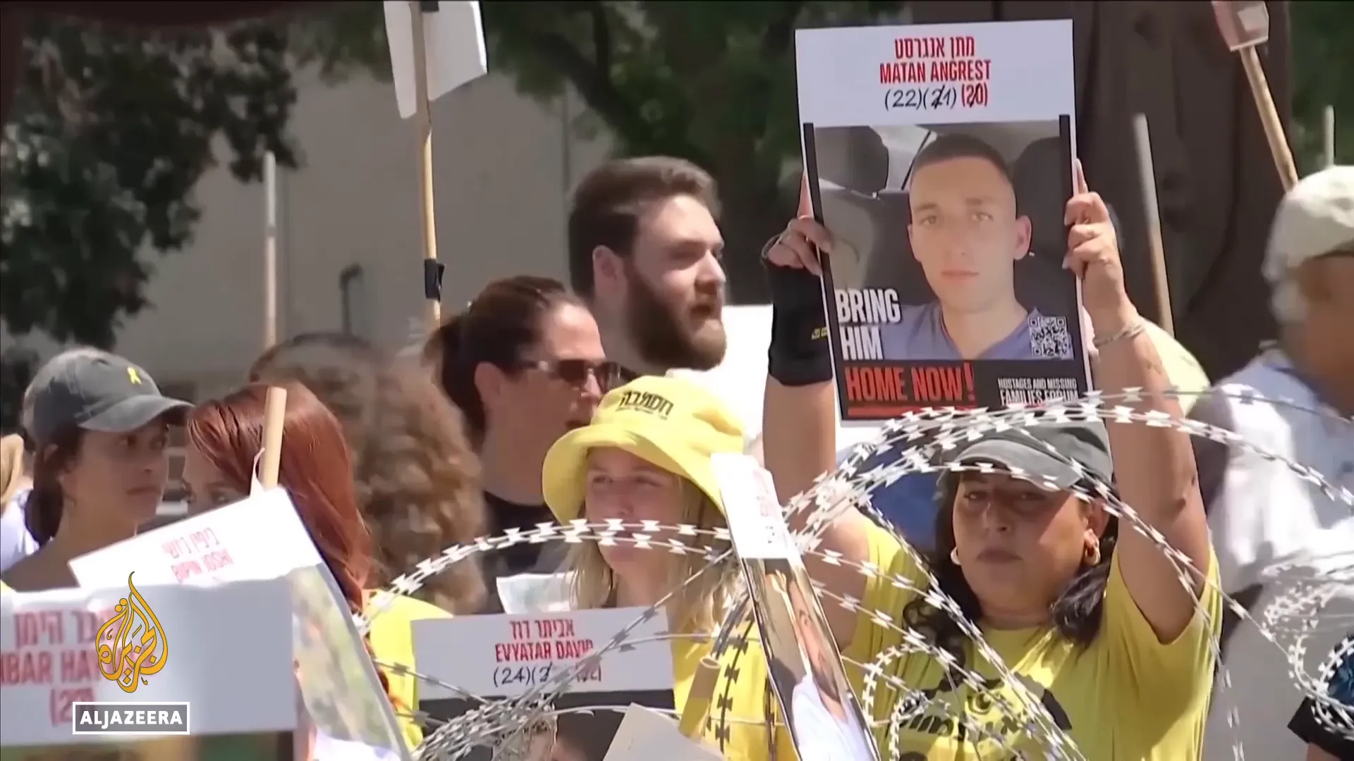 Protesters at Hostage Square denouncing the Israeli government