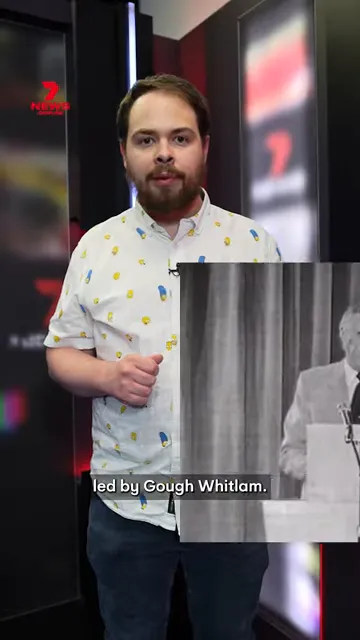 Gough Whitlam addressing crowd after 1972 election