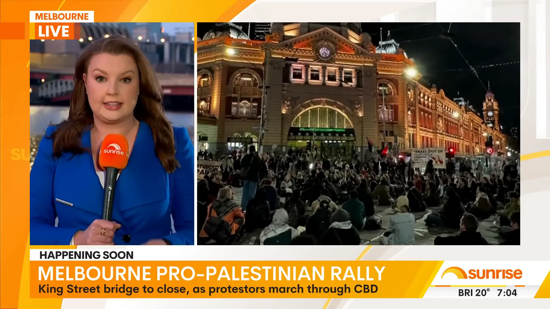 Protesters gathering in Melbourne CBD for solidarity march