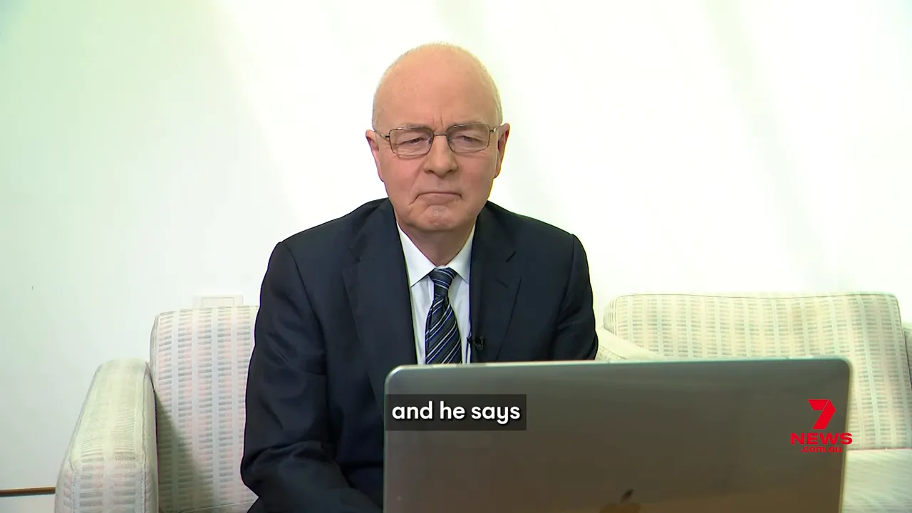 Photograph of Sir John Kerr in later public embarrassment