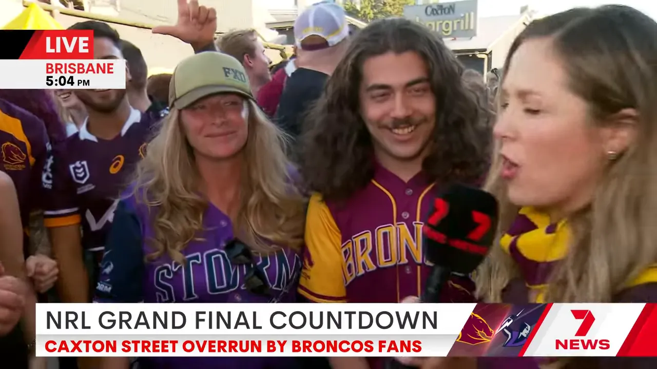 Crowds packed outside the Caxton Hotel in Brisbane