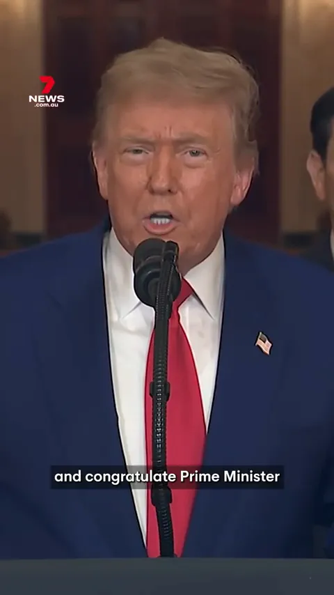 Donald Trump thanking Israeli Prime Minister Benjamin Netanyahu