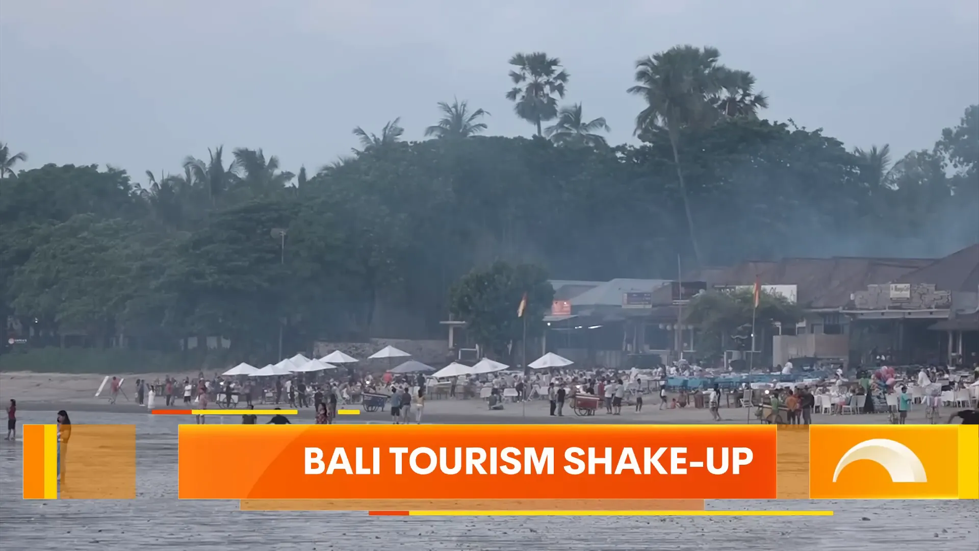 Queensland bushfire smoke over forest