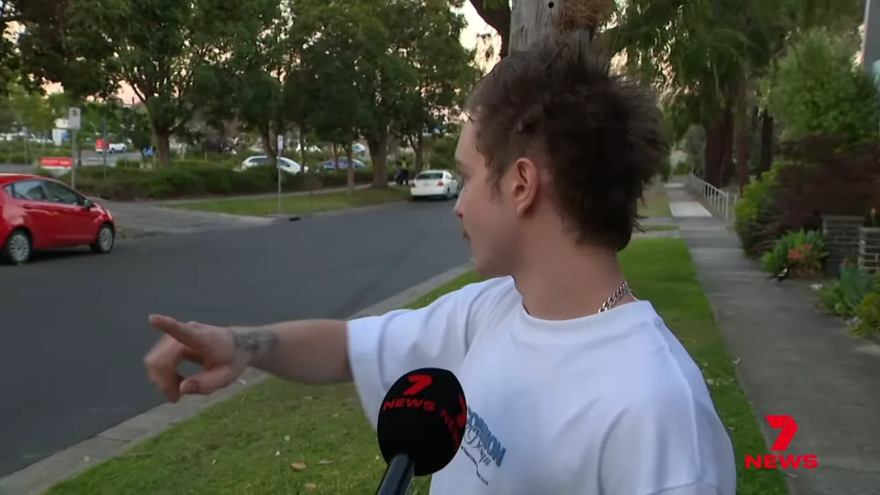 Drive-away route described by witnesses, dark vehicle leaving the scene