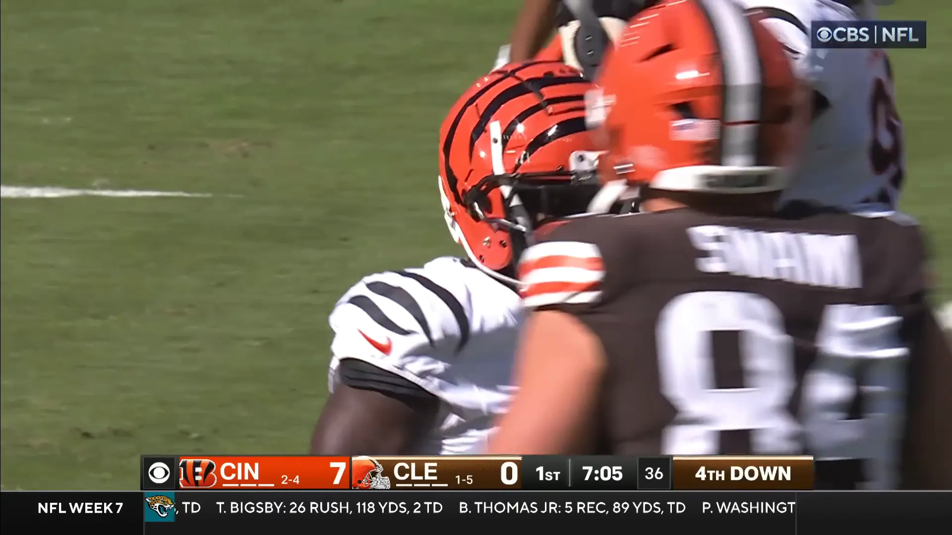 Ray Hendrickson tackles Nick Chubb