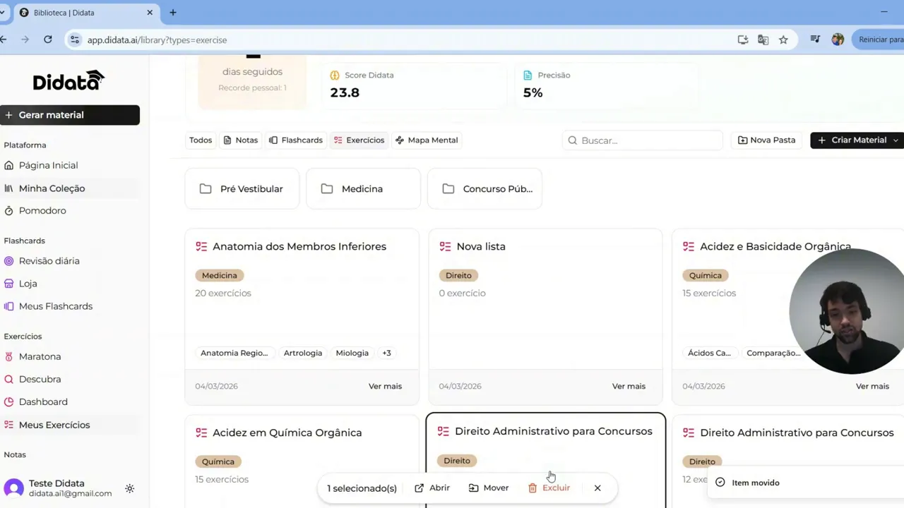 Tela do Didata mostrando um item selecionado com opções 'Abrir', 'Mover', 'Excluir' e notificação 'Item movido'.