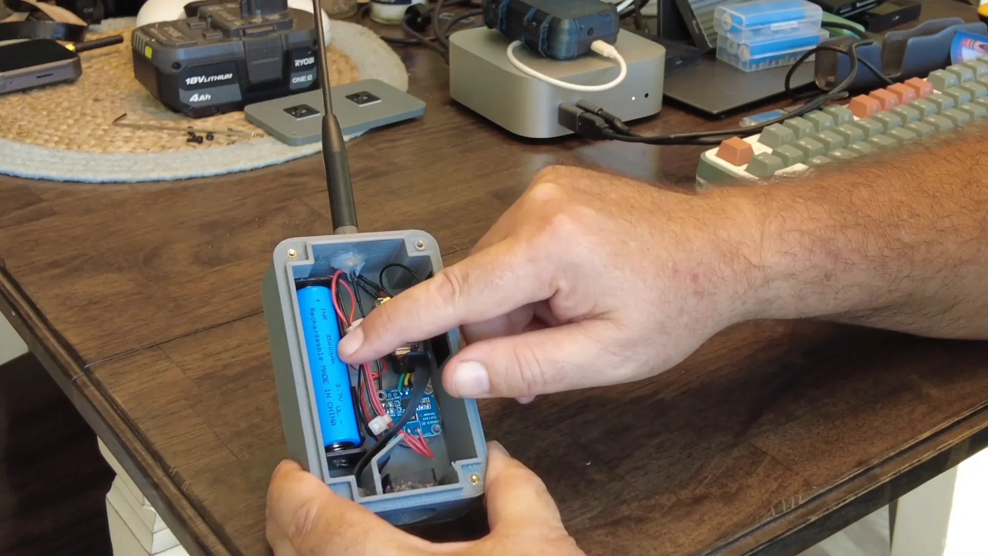INA219 sensor data output