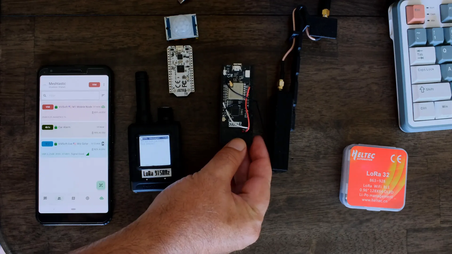 Hardware wiring of Heltec T190 with motion sensor