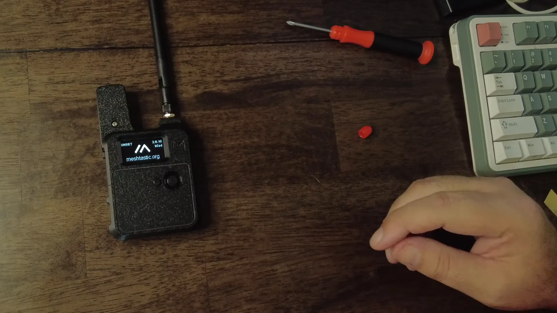 Assembled Meshnology N37 with antenna attached