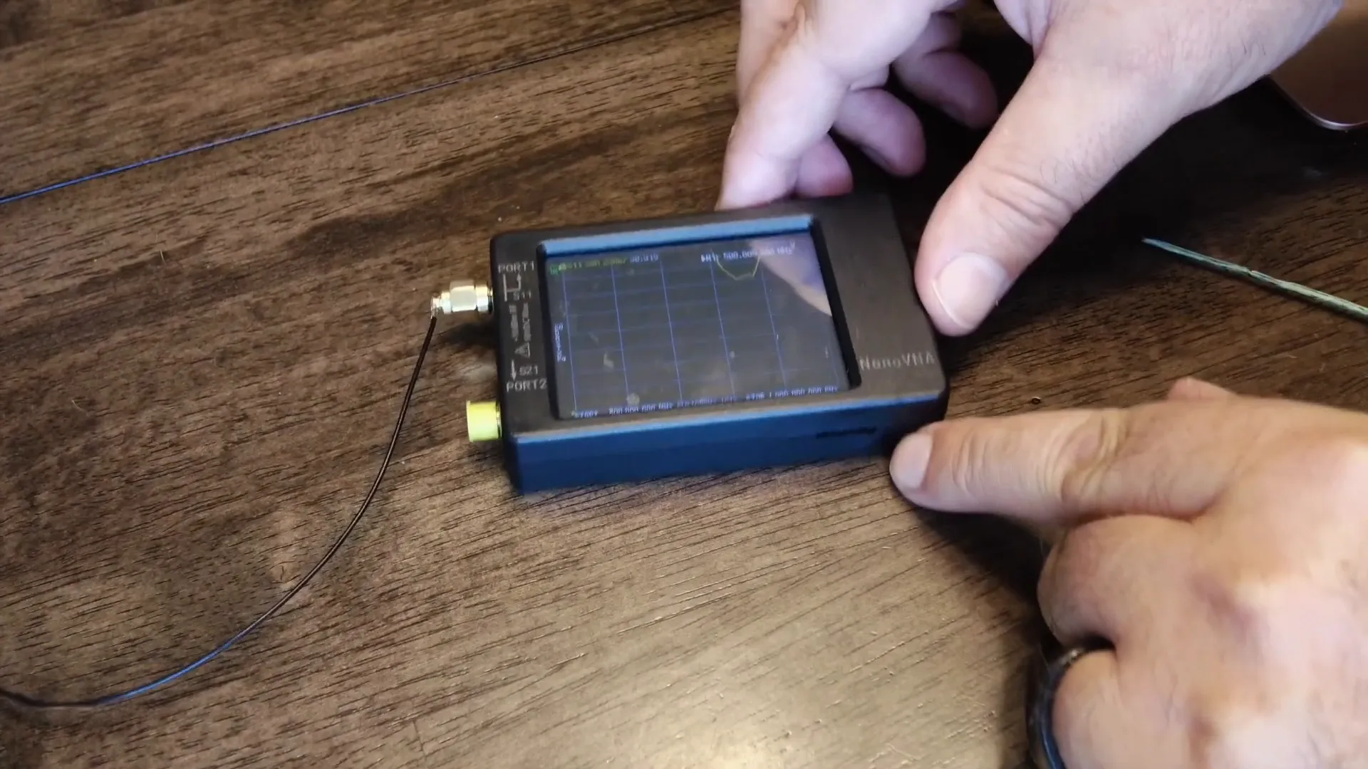 Using a VNA to measure antenna frequency