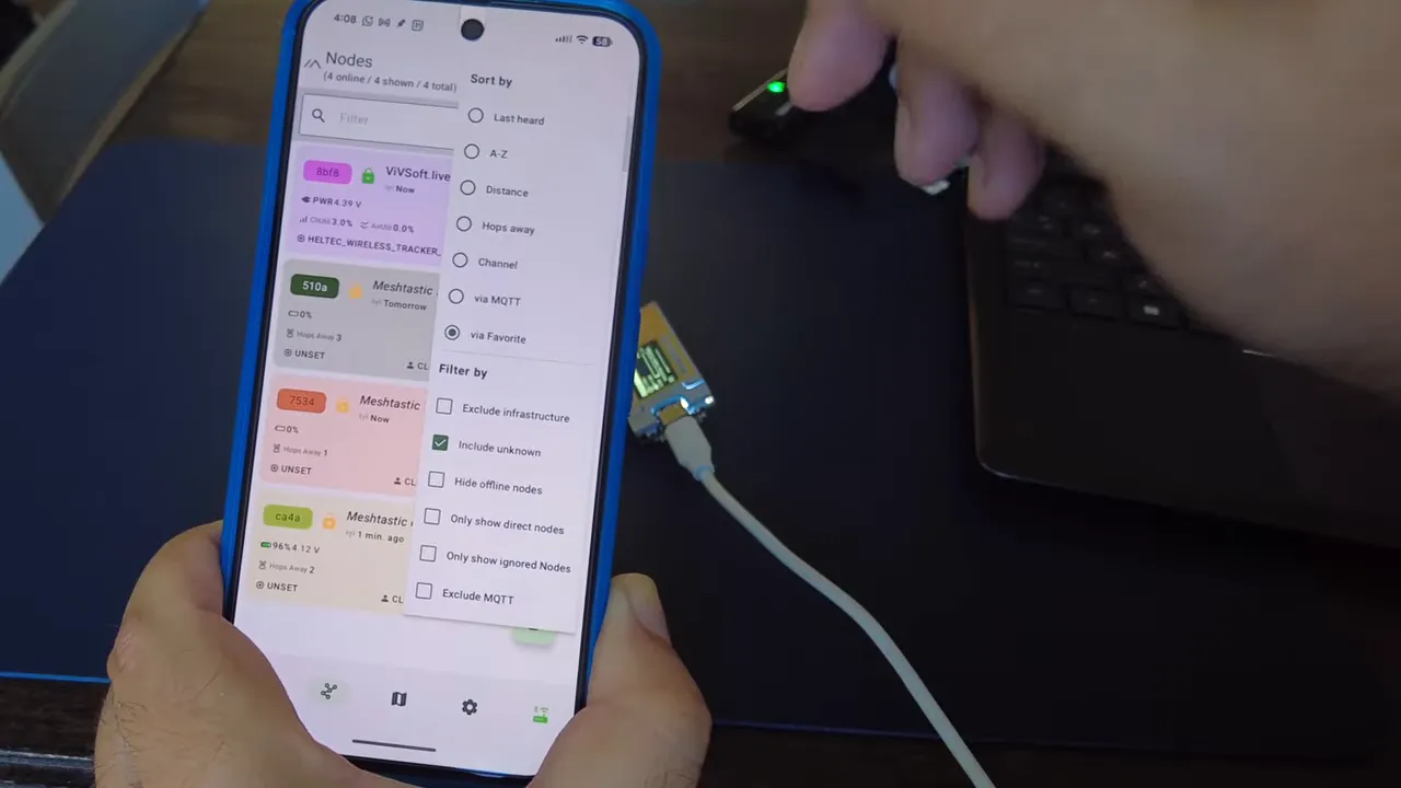 Meshtastic Nodes screen showing filter options including unknown devices for Heltec Tracker V2
