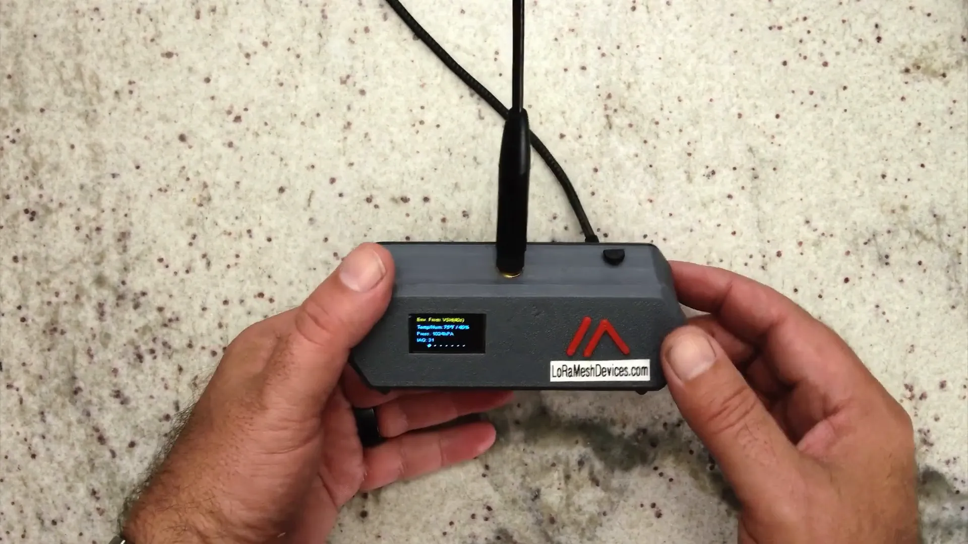 Display showing temperature, humidity, pressure, and IAQ readings