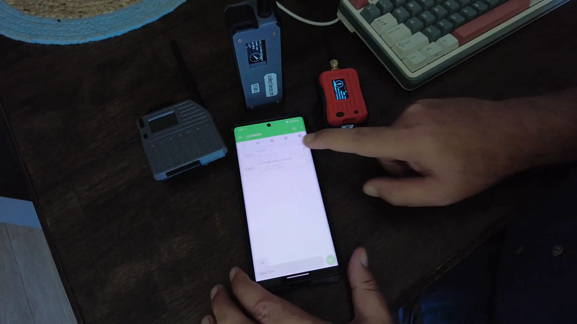 Android app showing retrieval of missed messages from Store and Forward server
