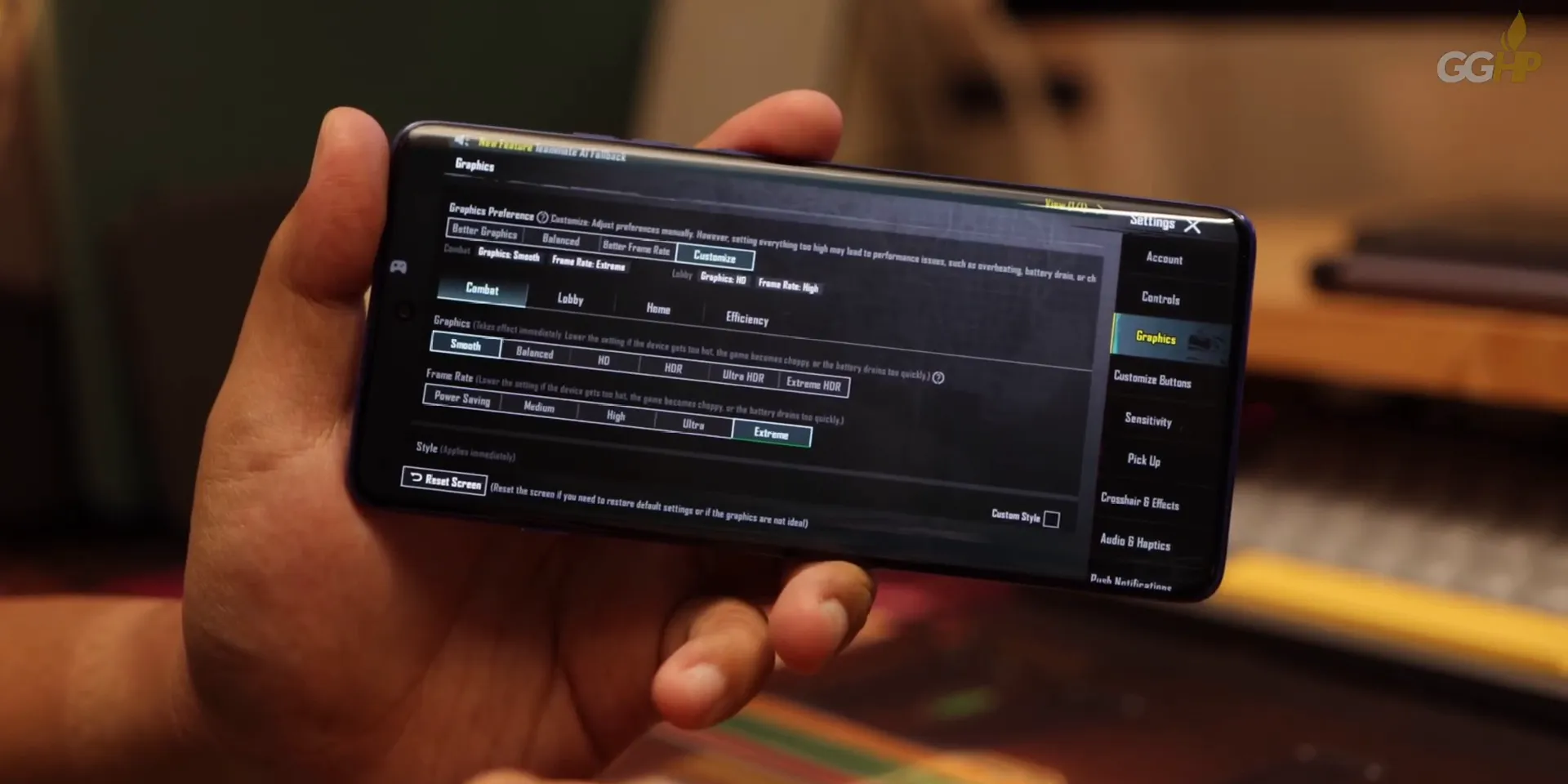 Gaming experience lancar dan audio stereo Dolby Atmos di Motorola Edge 60 Pro