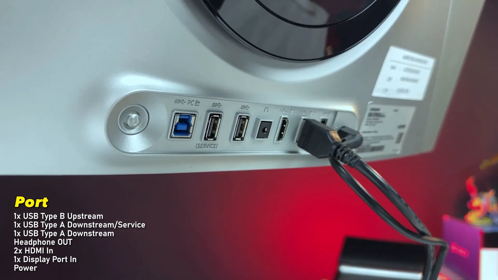 Port lengkap dan joystick tombol pengaturan pada Samsung Odyssey G6 S27