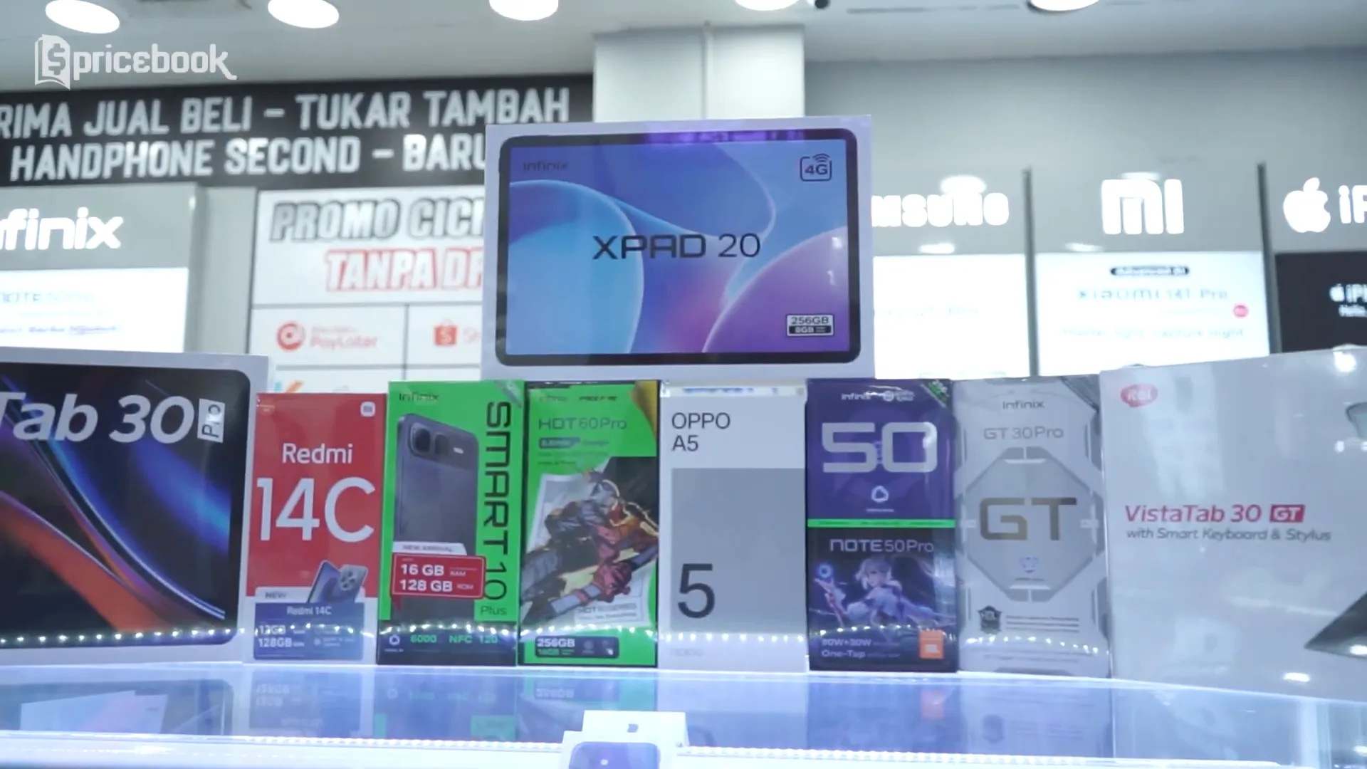 Tampilan toko Bliss Gadget di ITC BSD dengan berbagai HP gaming murah