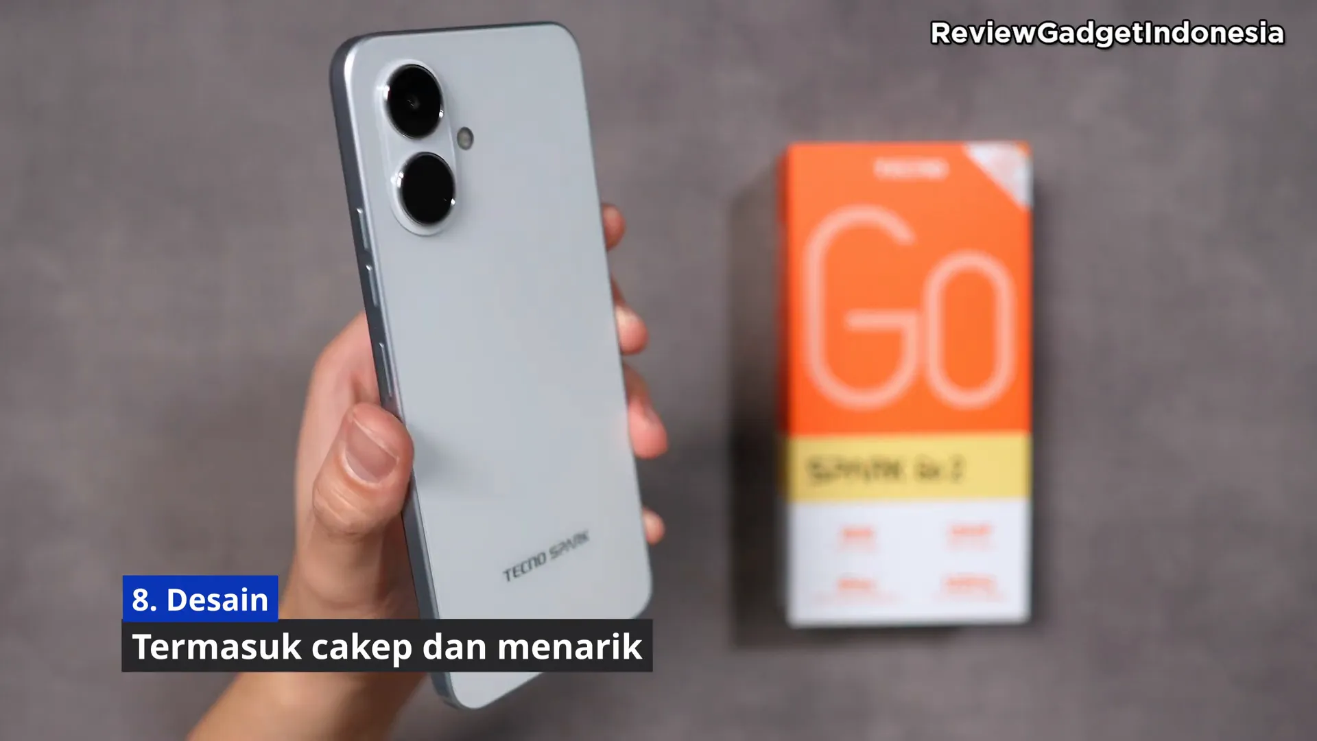 Desain Tecno Spark Go 2 warna putih dan tampilan samping