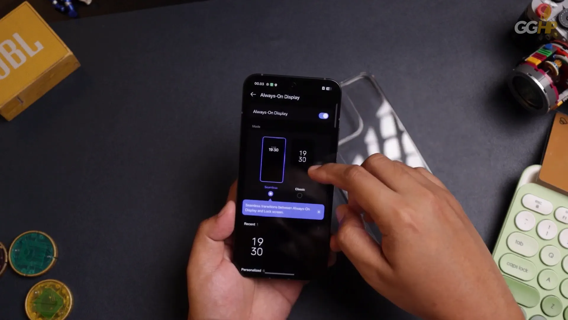 Tampilan Always On Display dan pengaturan ColorOS 15.0 pada OPPO Reno14 5G