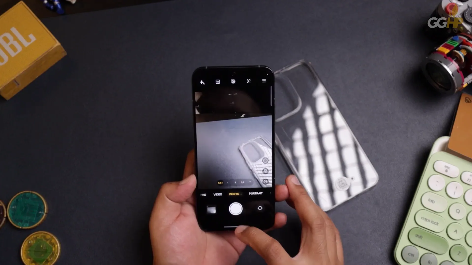 Tampilan mode kamera dan pengaturan zoom OPPO Reno14 5G