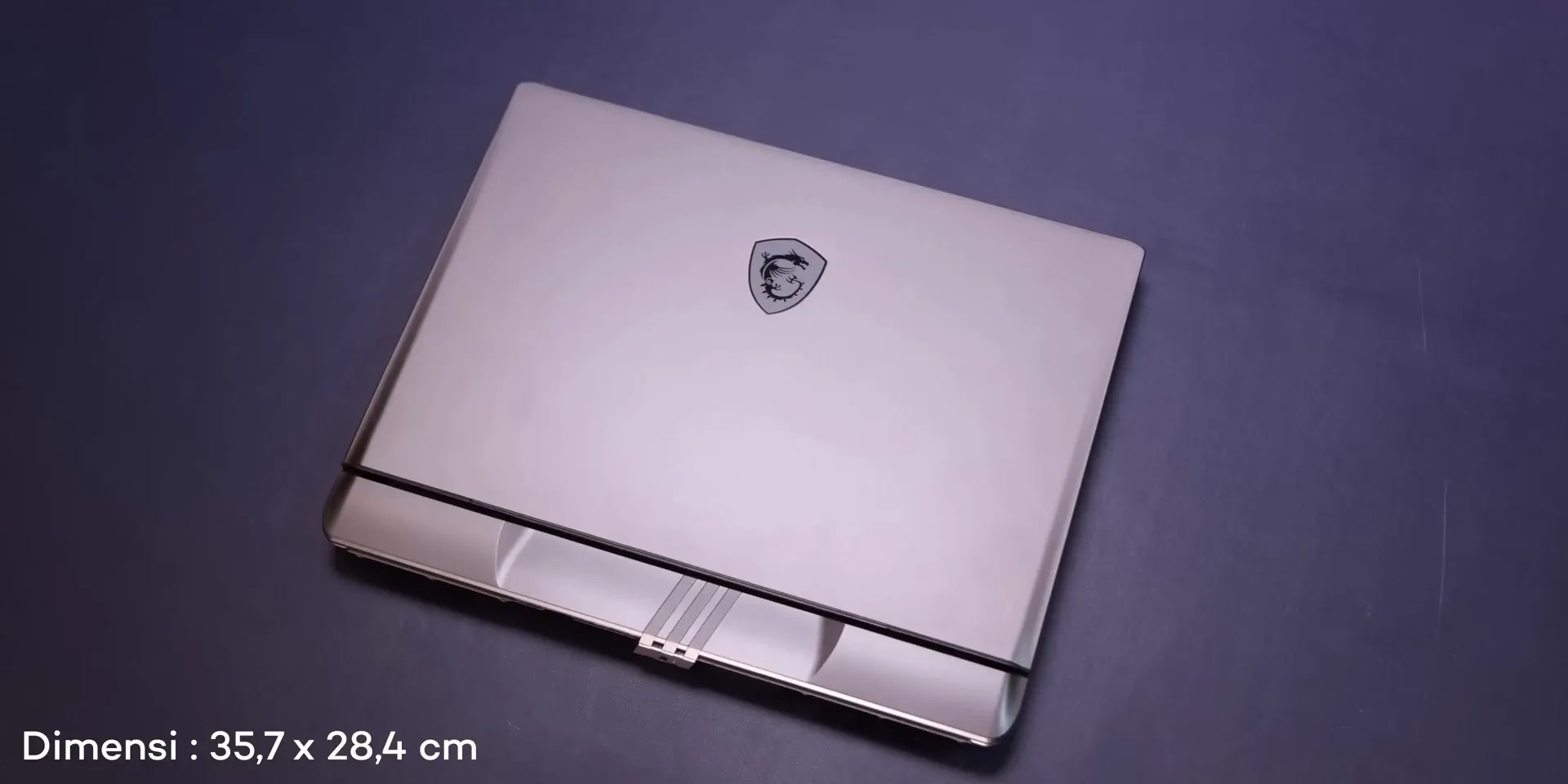 Desain dan build quality MSI Vector 16 HX AI