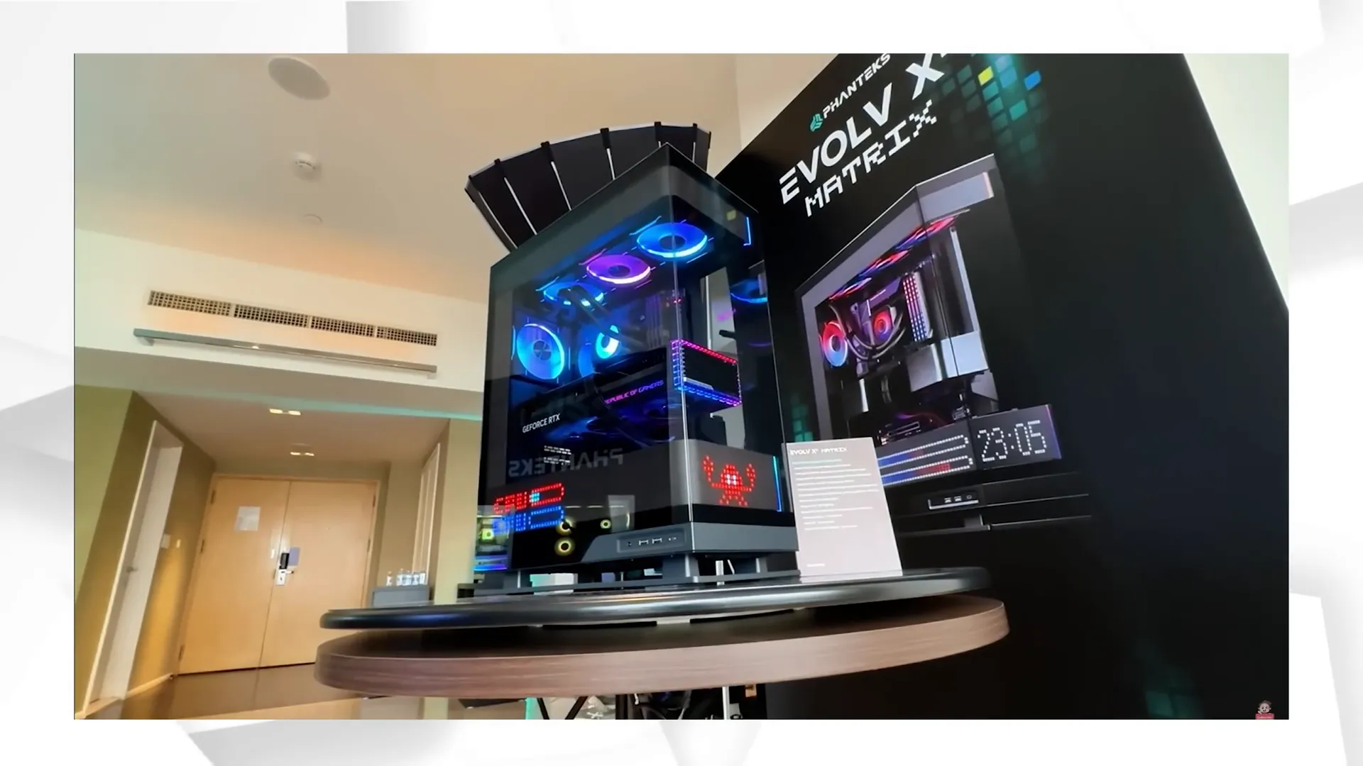 Casing Phanteks versi murah dengan desain modern di Computech Taiwan