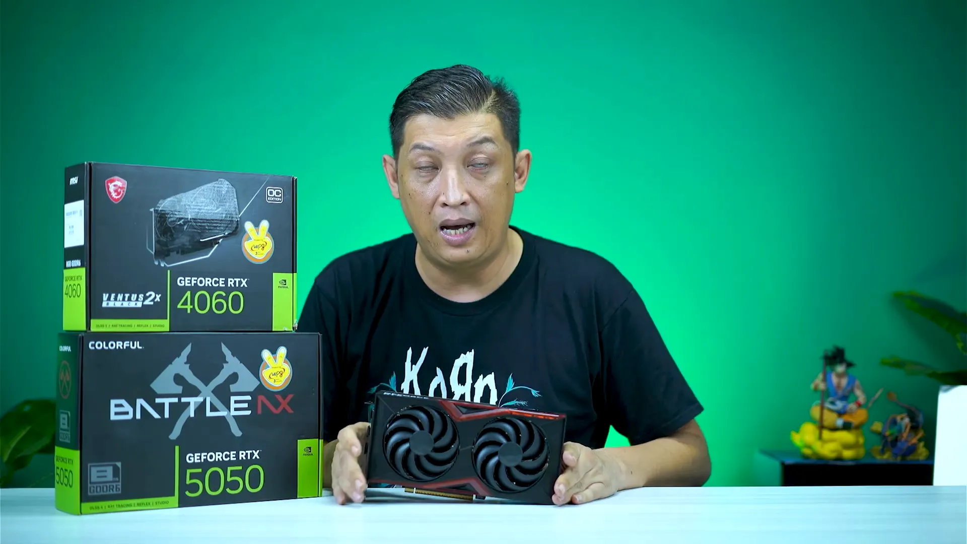 Desain dual fan dan konektor GPU RTX 5050