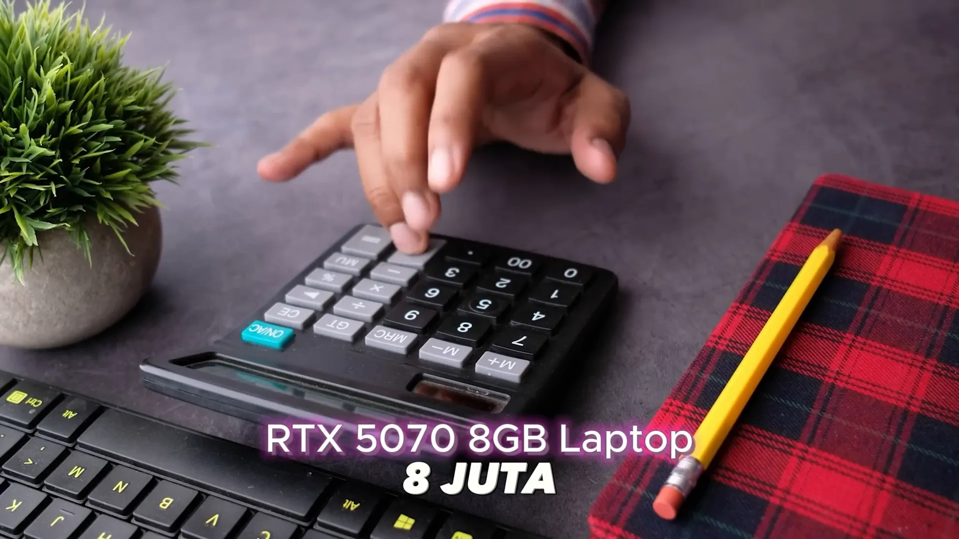 Tampilan harga dan spesifikasi utama Axioo Pongo 775: Intel Core i7 dan RTX 5070