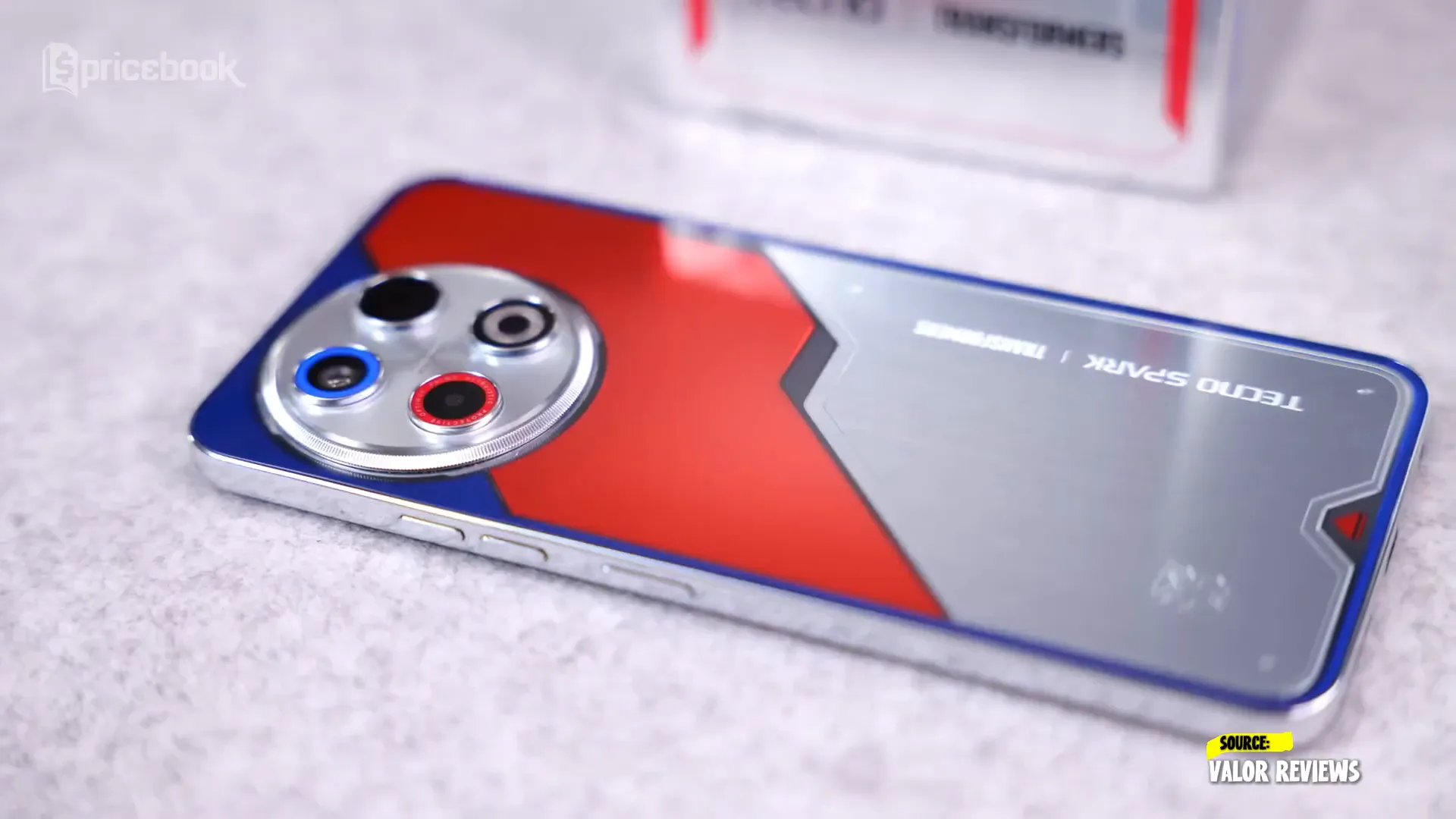 Tecno Spark 30 Pro, HP dengan desain keren dan tahan banting