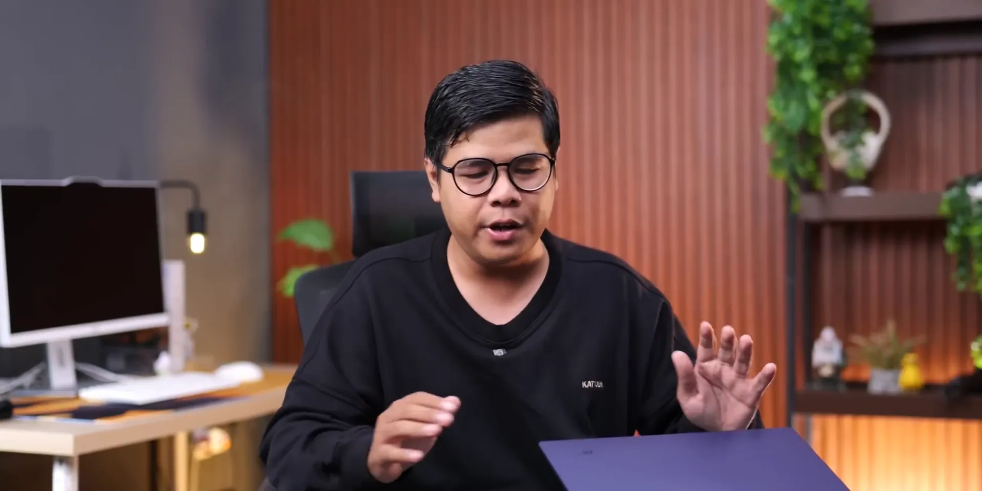 Keyboard backlit Zyrex Detech dengan desain minimalis