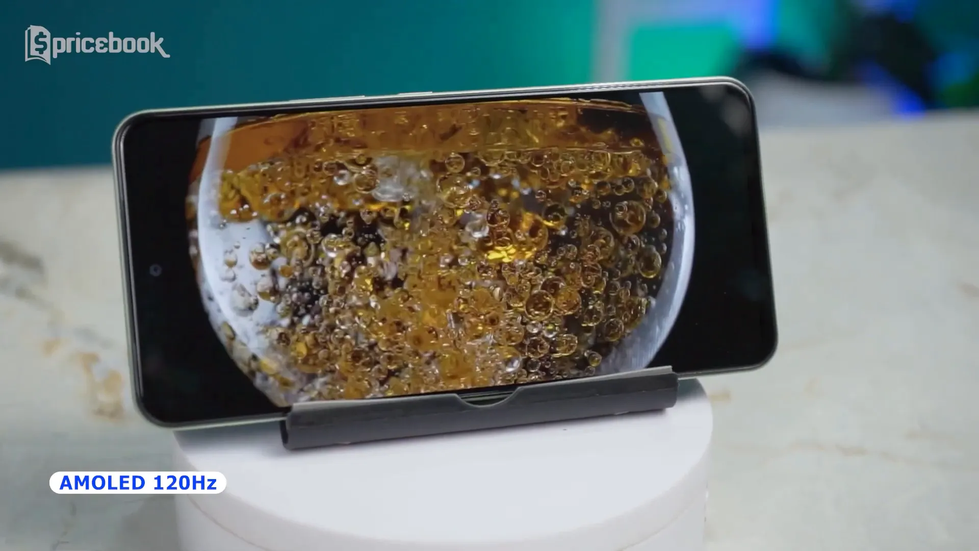 Vivo Y100 dengan kamera 50MP dan layar AMOLED