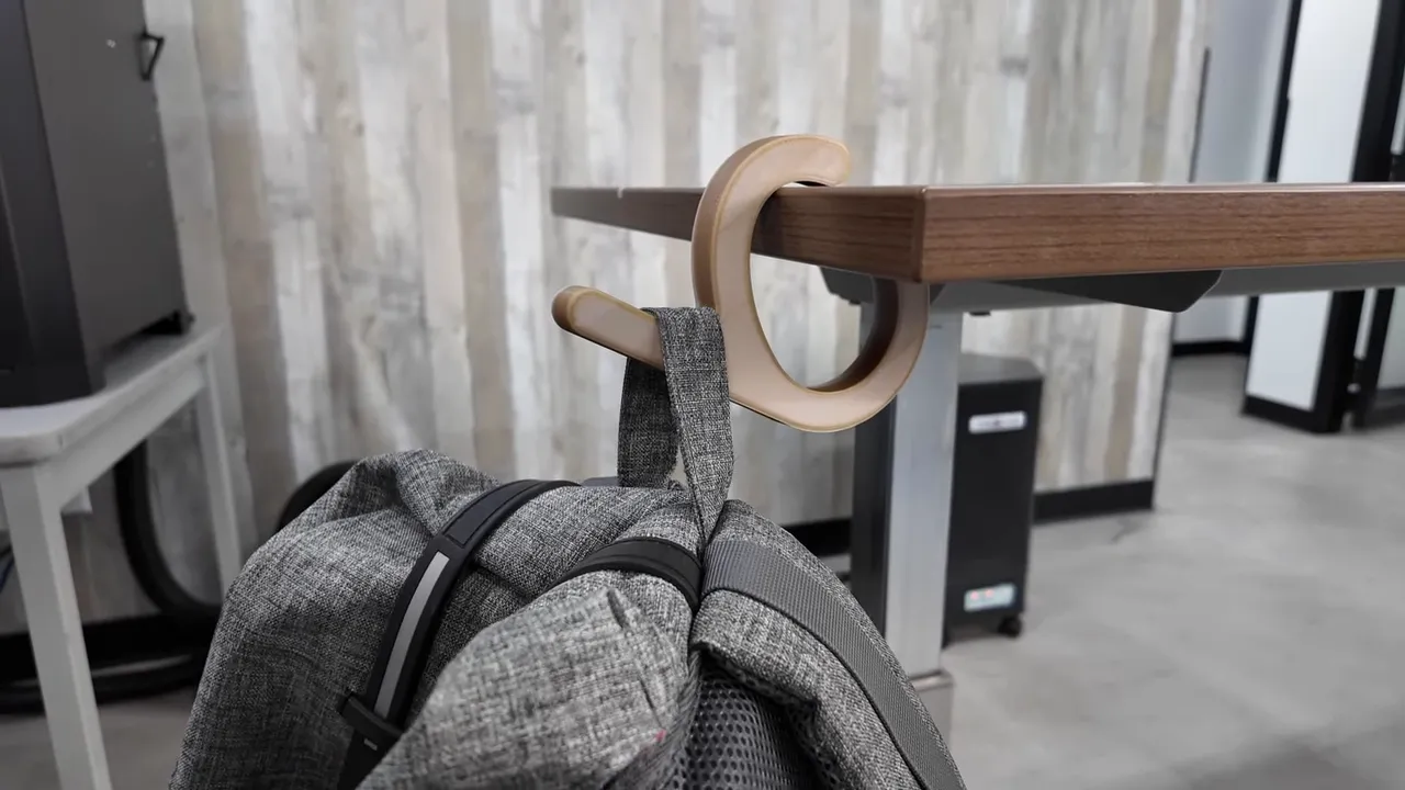 PEAK backpack hook print — high-temperature material testing