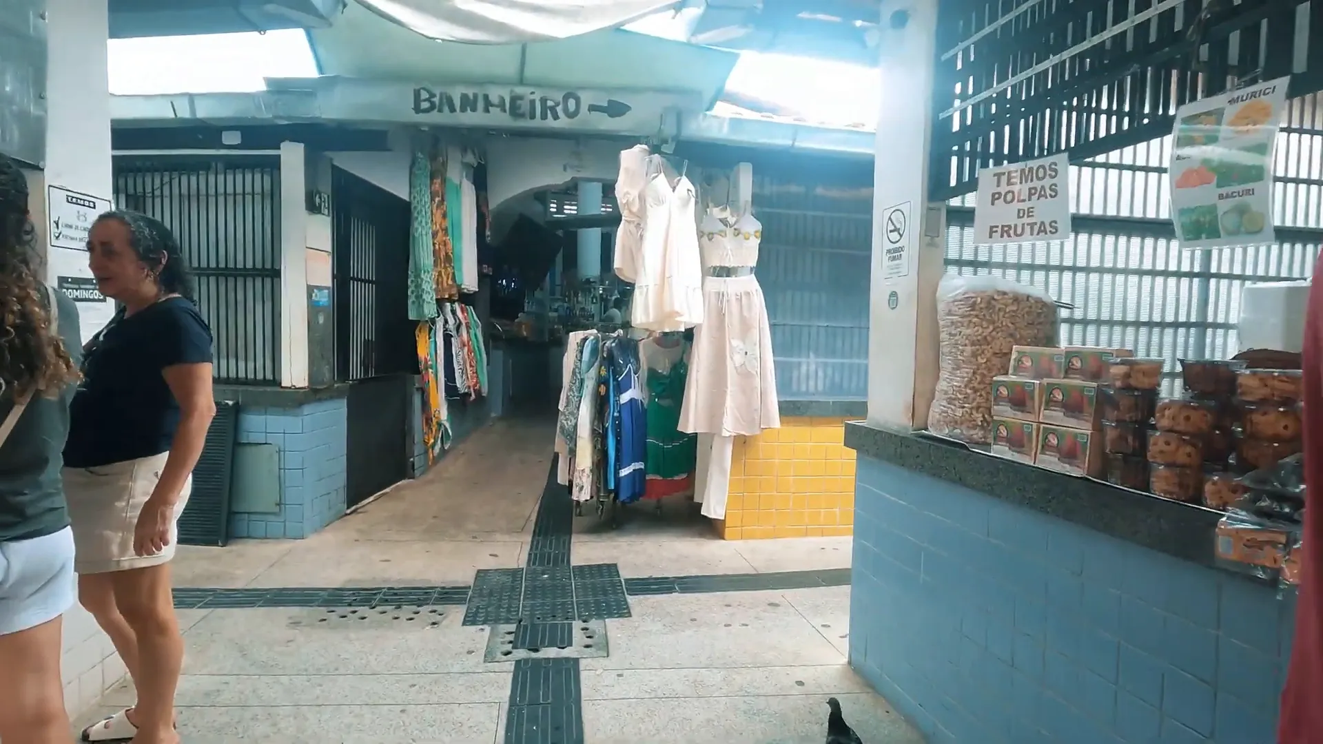 Descubra os Encantos do Centro Histórico de São Luís do Maranhão! 8 Bancas coloridas e movimentadas na Casa das Tulhas