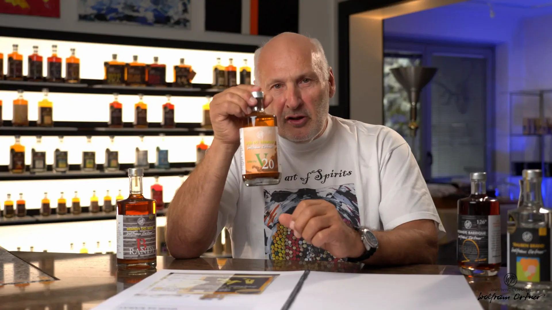 Vermouth V20 Flasche mit Botanicals