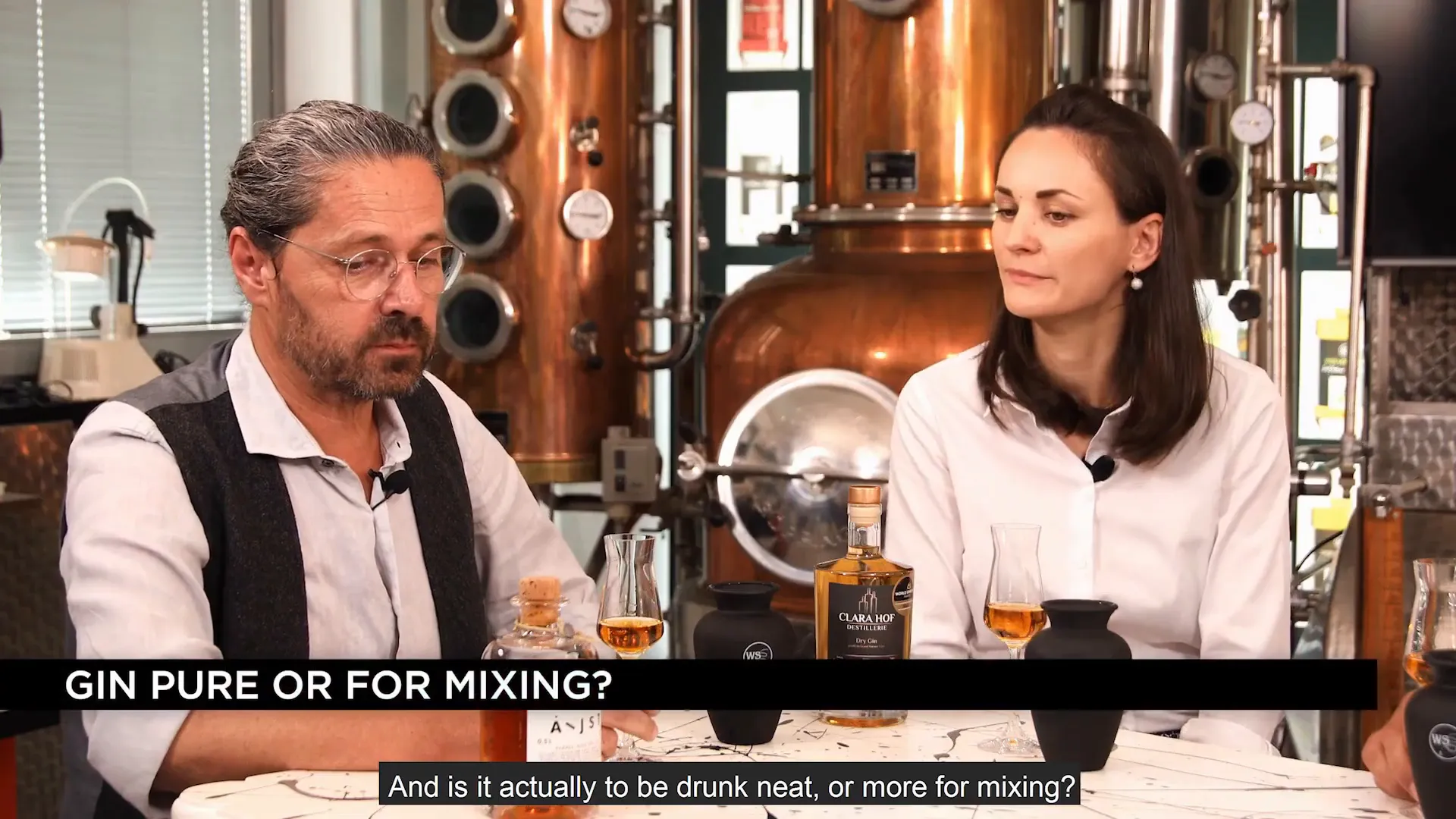 Aging process of Gin Reserva in barrels